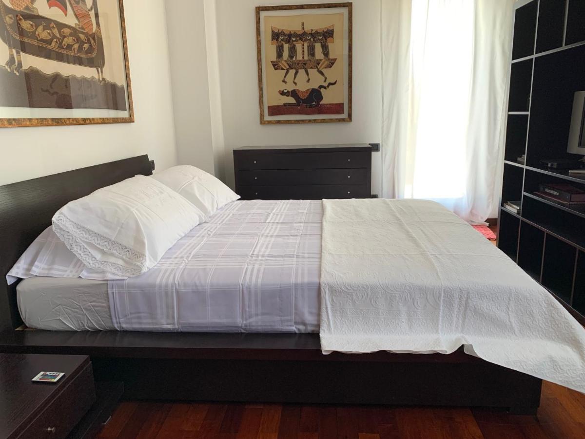 Near Como, Charming Apartment With Fireplace Grandate Bagian luar foto